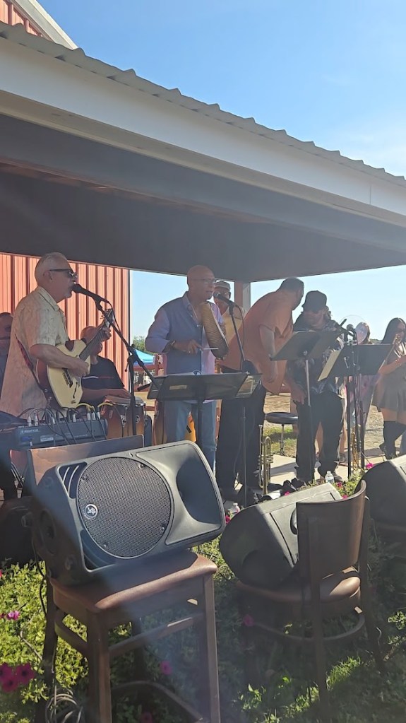 Cuboricua at Weeds Orchards
